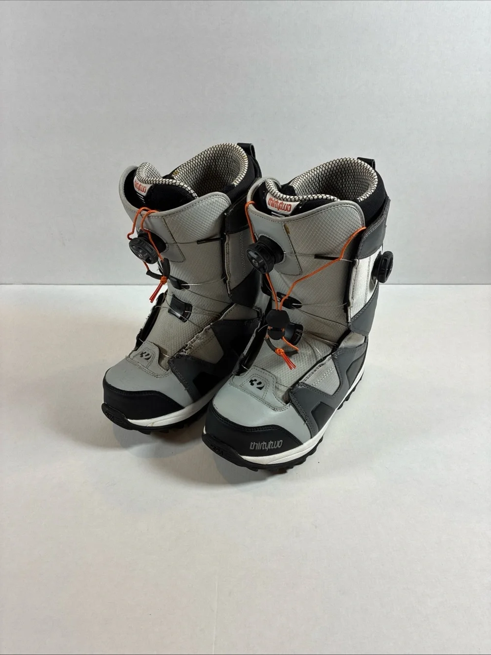 Thirtytwo fall 2013